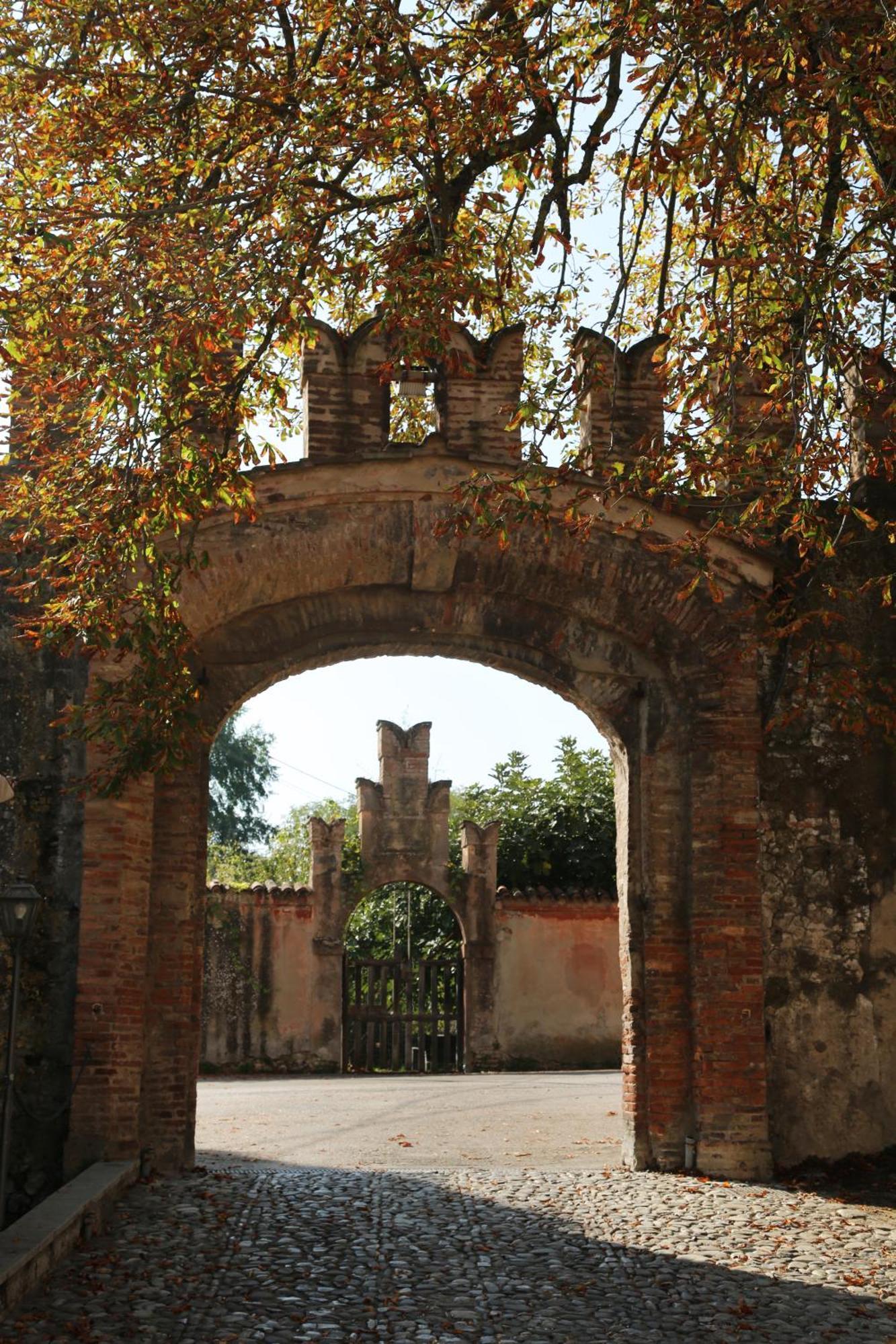 Appartamenti Palazzo De Rossi Sasso Marconi Exterior foto